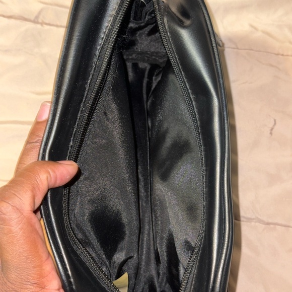 Kenneth Cole Reaction Toiletry Bag black - Picture 3 of 4